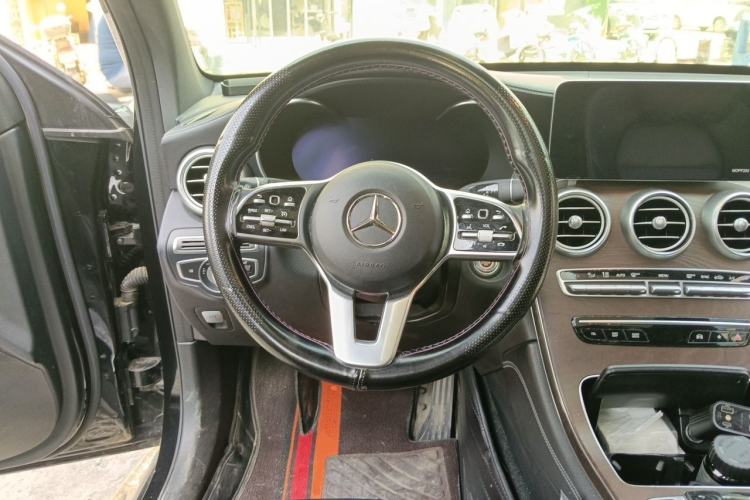 Used Mercedes-Benz GLC 2020 GLC 300 L 4MATIC Dynamic Edition Steering Wheel