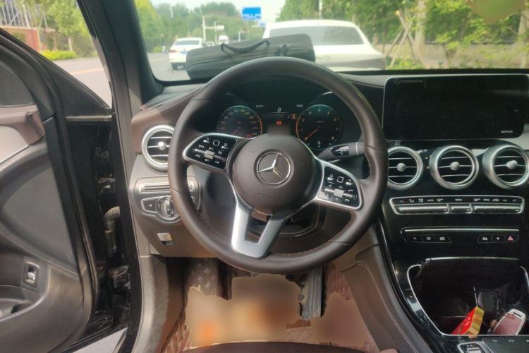 Used Mercedes-Benz GLC 2020 Facelifted GLC 260 L 4MATIC Dynamic Edition Steering Wheel
