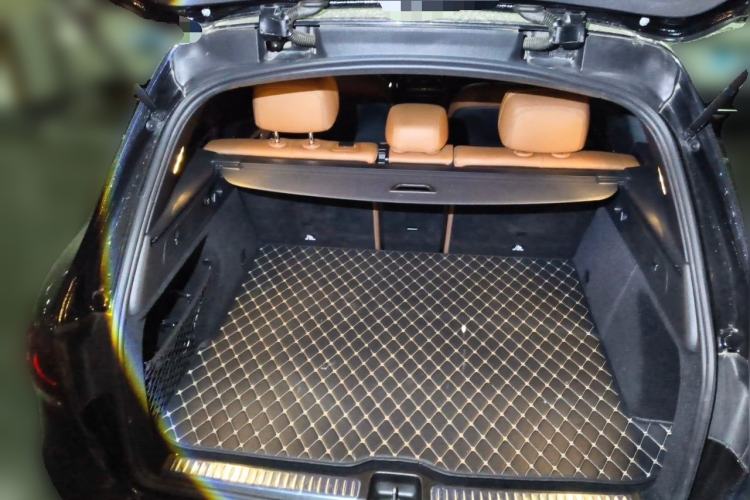 Used Mercedes-Benz GLC 2020 GLC 300 L 4MATIC Dynamic Edition Trunk