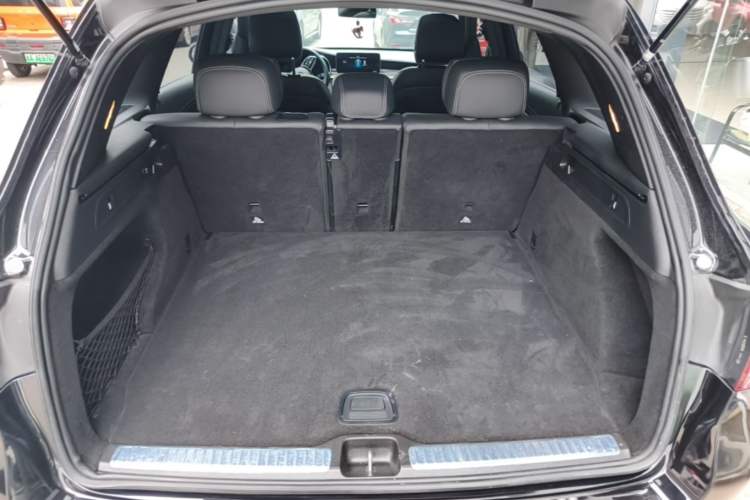 Used Mercedes-Benz GLC 2020 GLC 300 L 4MATIC Dynamic Edition Trunk