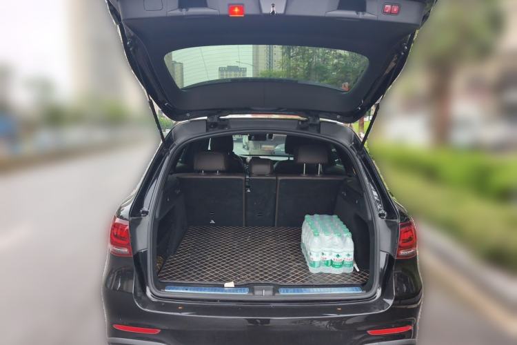 Used Mercedes-Benz GLC 2020 Facelift GLC 300 L 4MATIC Dynamic Edition Trunk