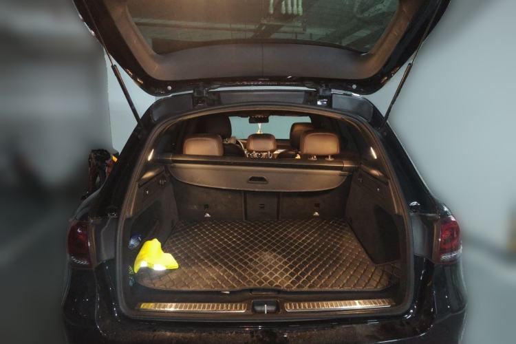 Used Mercedes-Benz GLC 2020 GLC 300 L 4MATIC Dynamic Edition Trunk