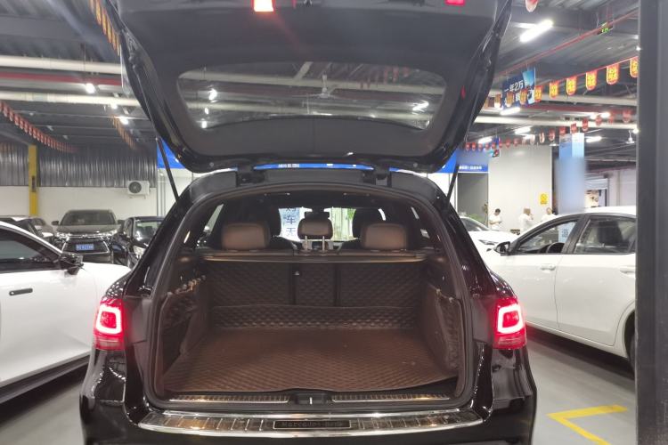 Used Mercedes-Benz GLC 2020 GLC 260 L 4MATIC Dynamic Model Trunk