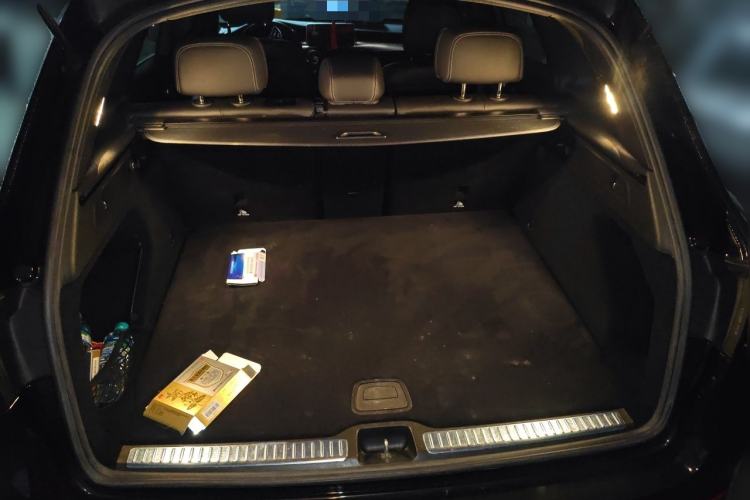 Used Mercedes-Benz GLC 2020 Facelift GLC 300 L 4MATIC Dynamic Edition Trunk