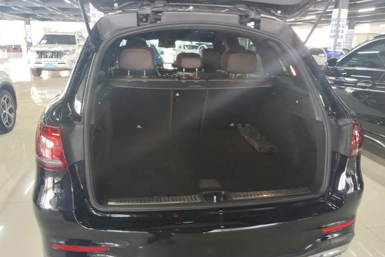 Used Mercedes-Benz GLC 2020 GLC 300 L 4MATIC Luxury Model Trunk