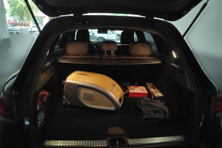 Used Mercedes-Benz GLC 2020 Facelift GLC 300 L 4MATIC Dynamic Edition Trunk