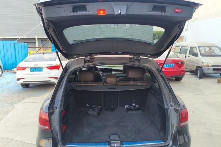 Used Mercedes-Benz GLC 2020 Facelift GLC 260 L 4MATIC Luxury Edition Trunk