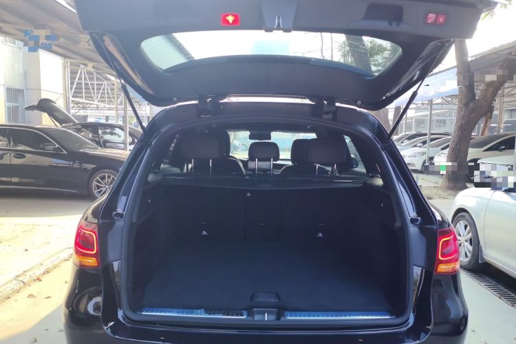 Used Mercedes-Benz GLC 2020 Facelift GLC 300 L 4MATIC Dynamic Edition Trunk
