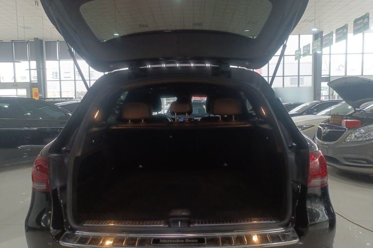 Used Mercedes-Benz GLC 2020 GLC 300 L 4MATIC Dynamic Edition Trunk