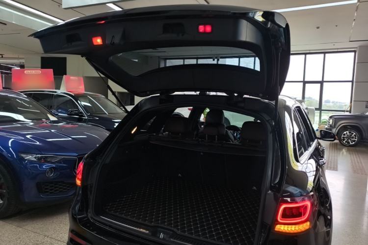 Used Mercedes-Benz GLC 2020 GLC 300 L 4MATIC Luxury Model Trunk
