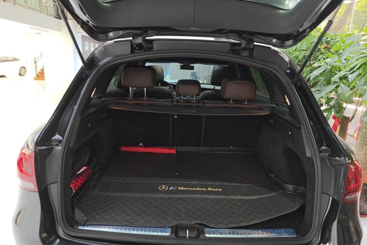 Used Mercedes-Benz GLC 2020 GLC 260 L 4MATIC Luxury Model Trunk