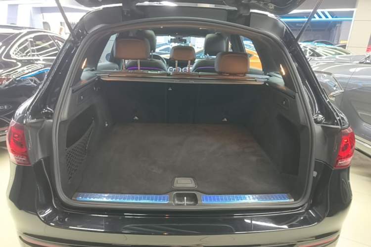 Used Mercedes-Benz GLC 2020 Facelifted GLC 260 L 4MATIC Dynamic Edition Trunk