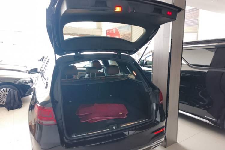 Used Mercedes-Benz GLC 2020 GLC 300 L 4MATIC Dynamic Edition Trunk