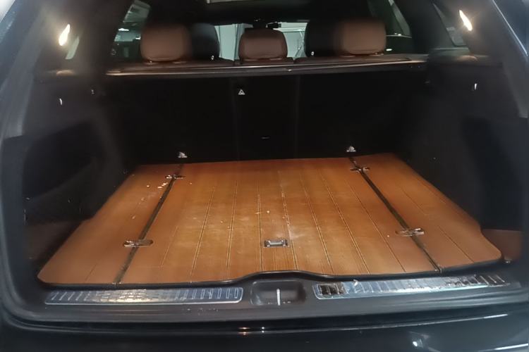 Used Mercedes-Benz GLC 2020 Facelifted GLC 260 L 4MATIC Dynamic Edition Trunk