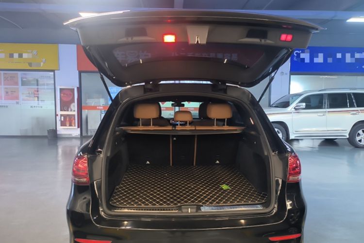 Used Mercedes-Benz GLC 2020 Facelift GLC 260 L 4MATIC Luxury Edition Trunk