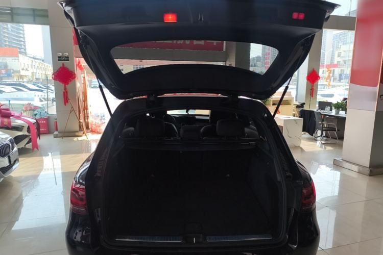 Used Mercedes-Benz GLC 2020 Facelift GLC 300 L 4MATIC Dynamic Edition Trunk