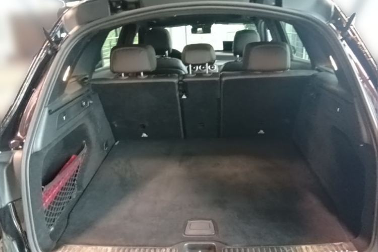 Used Mercedes-Benz GLC 2020 GLC 300 L 4MATIC Dynamic Edition Trunk