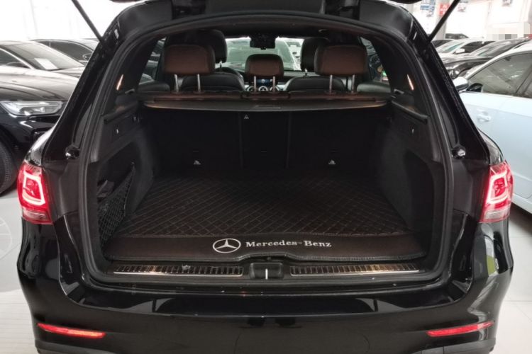 Used Mercedes-Benz GLC 2020 Facelift GLC 300 L 4MATIC Dynamic Edition Trunk