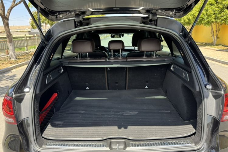 Used Mercedes-Benz GLC 2020 GLC 300 L 4MATIC Luxury Model Trunk