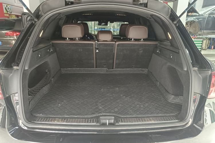 Used Mercedes-Benz GLC 2020 GLC 300 L 4MATIC Dynamic Edition Trunk