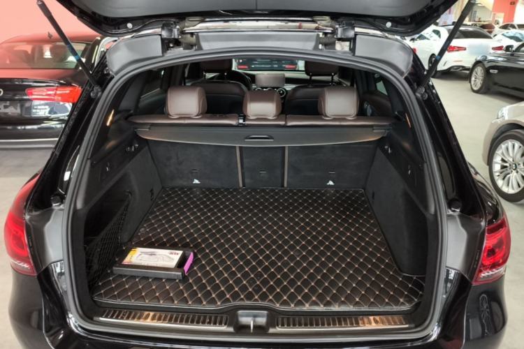 Used Mercedes-Benz GLC 2020 Facelifted GLC 260 L 4MATIC Dynamic Edition Trunk