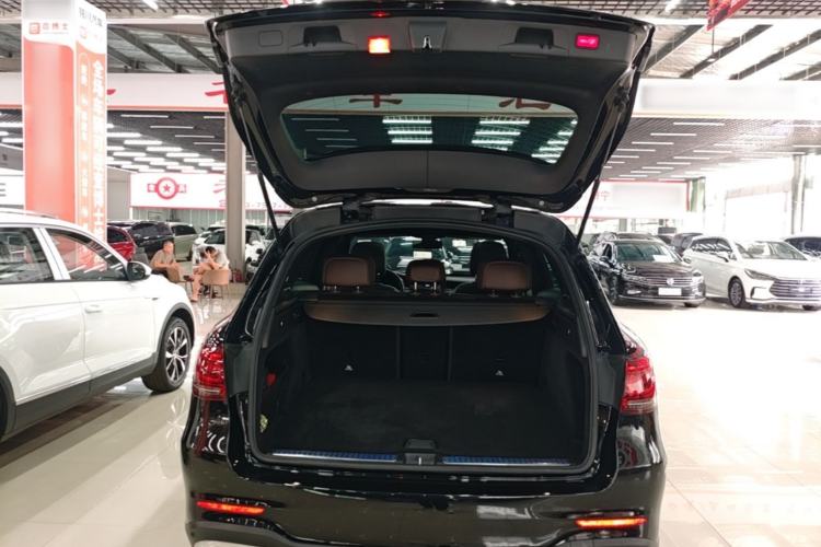 Used Mercedes-Benz GLC 2020 Facelift GLC 260 L 4MATIC Luxury Edition Trunk
