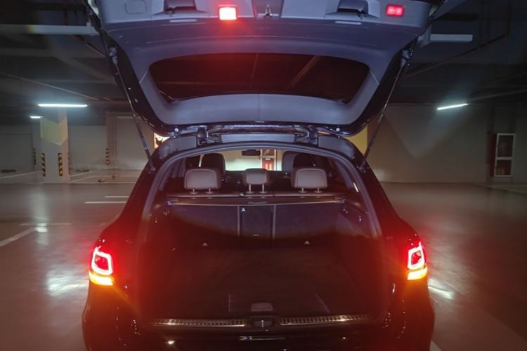 Used Mercedes-Benz GLC 2020 Facelift GLC 260 L 4MATIC Luxury Edition Trunk