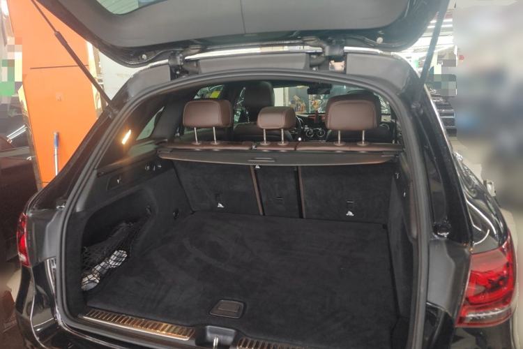 Used Mercedes-Benz GLC 2020 Facelift GLC 300 L 4MATIC Dynamic Edition Trunk
