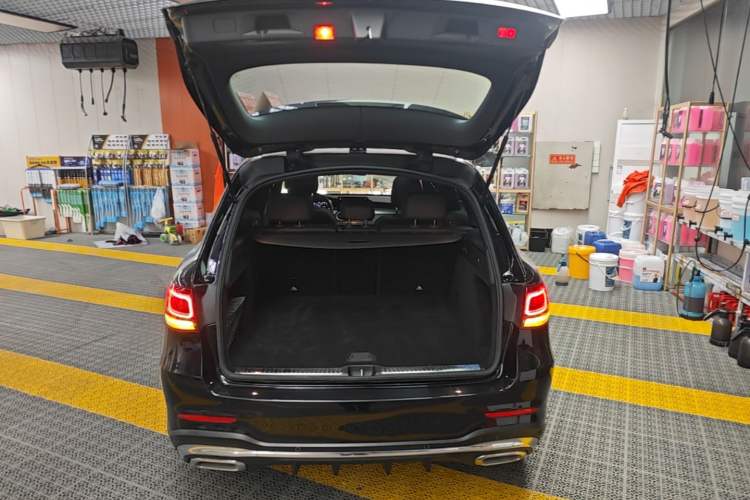 Used Mercedes-Benz GLC 2020 GLC 300 L 4MATIC Luxury Model Trunk