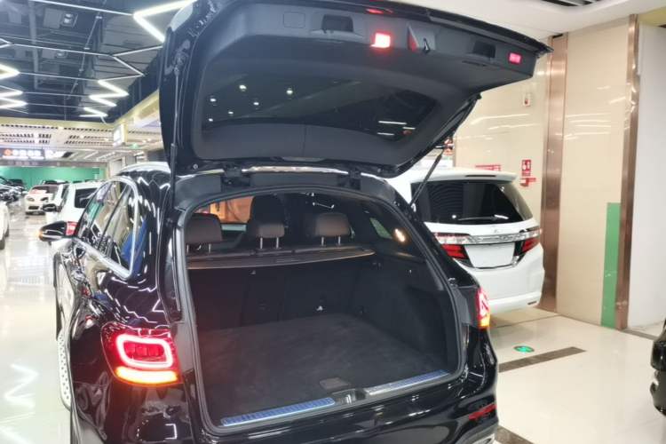 Used Mercedes-Benz GLC 2020 GLC 260 L 4MATIC Luxury Model Trunk