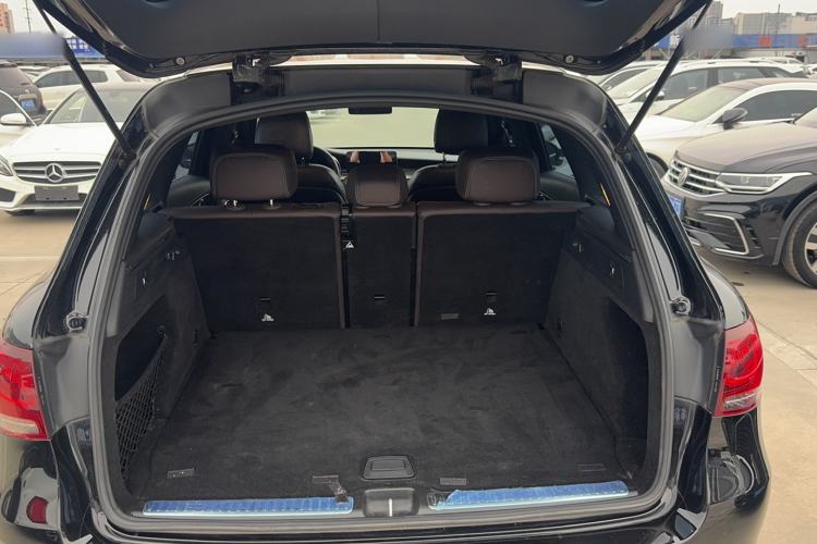 Used Mercedes-Benz GLC 2020 GLC 260 L 4MATIC Luxury Model Trunk