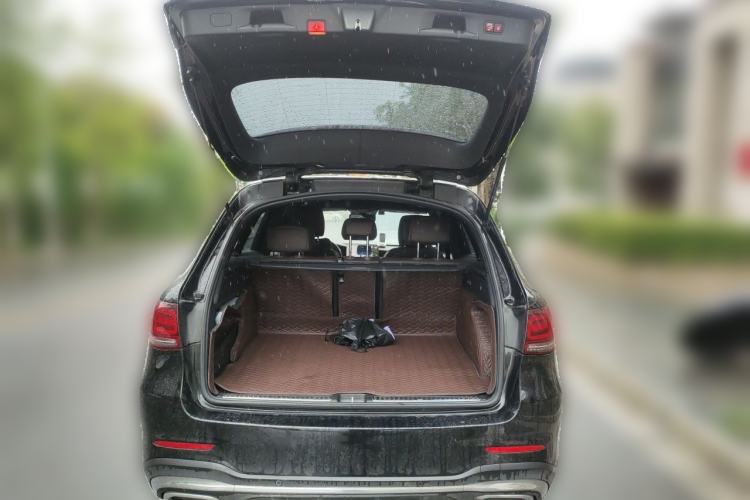 Used Mercedes-Benz GLC 2020 Facelift GLC 300 L 4MATIC Dynamic Edition Trunk