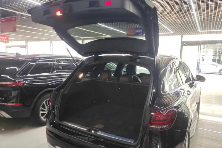 Used Mercedes-Benz GLC 2020 GLC 260 L 4MATIC Dynamic Model Trunk
