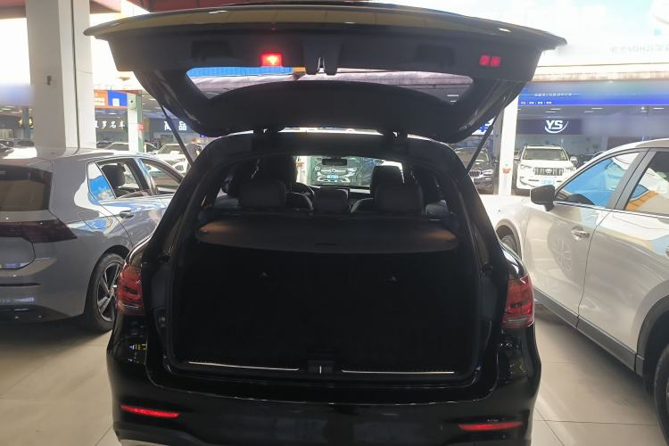 Used Mercedes-Benz GLC 2020 GLC 260 L 4MATIC Luxury Model Trunk