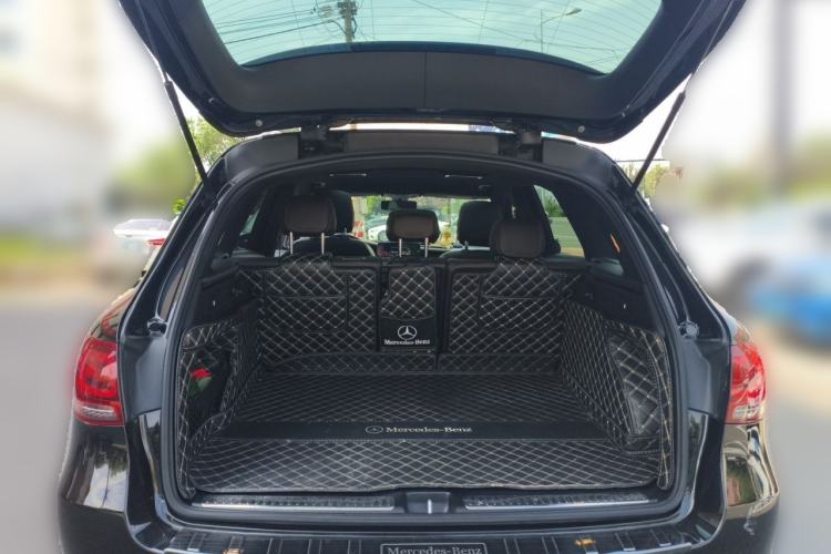 Used Mercedes-Benz GLC 2020 Facelifted GLC 260 L 4MATIC Dynamic Edition Trunk