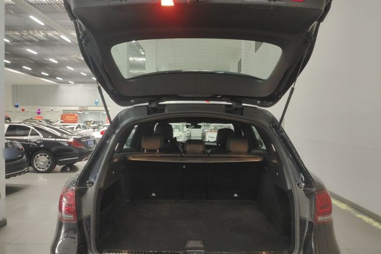 Used Mercedes-Benz GLC 2020 Facelifted GLC 260 L 4MATIC Dynamic Edition Trunk