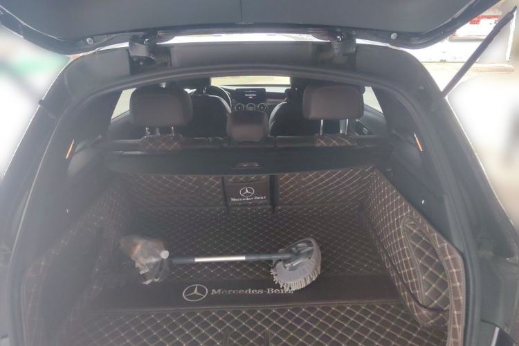 Used Mercedes-Benz GLC 2020 Facelift GLC 260 L 4MATIC Luxury Edition Trunk