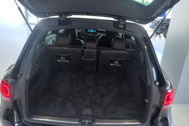 Used Mercedes-Benz GLC 2020 Facelifted GLC 260 L 4MATIC Dynamic Edition Trunk
