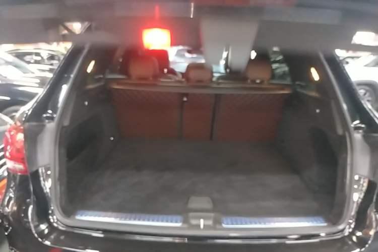 Used Mercedes-Benz GLC 2020 Facelifted GLC 260 L 4MATIC Dynamic Edition Trunk