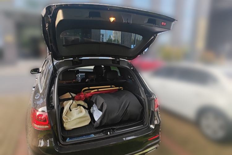 Used Mercedes-Benz GLC 2020 Facelift GLC 260 L 4MATIC Luxury Edition Trunk