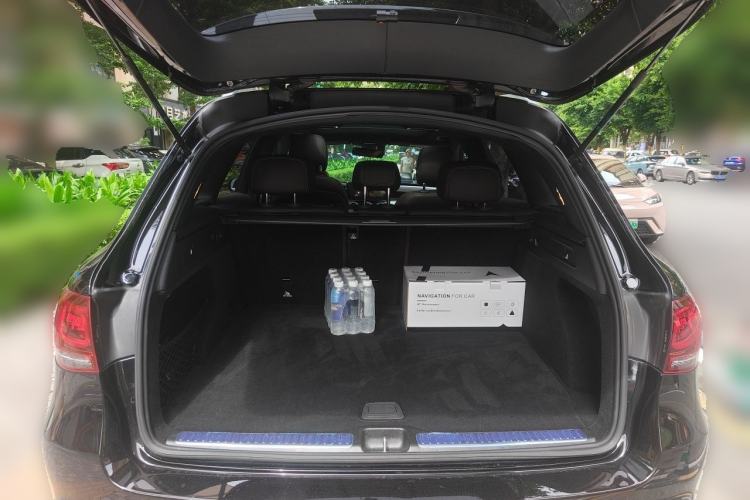 Used Mercedes-Benz GLC 2020 Facelift GLC 260 L 4MATIC Luxury Edition Trunk