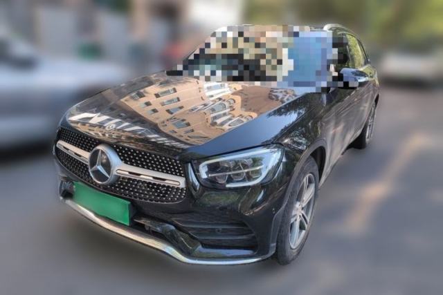 Ojetý Mercedes-Benz GLC 2020 GLC 260 L 4MATIC Luxury Model