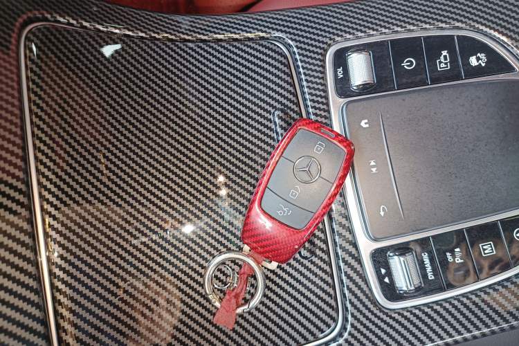 Used Mercedes-Benz GLC 2020 Facelift GLC 260 L 4MATIC Luxury Edition Vehicle Key