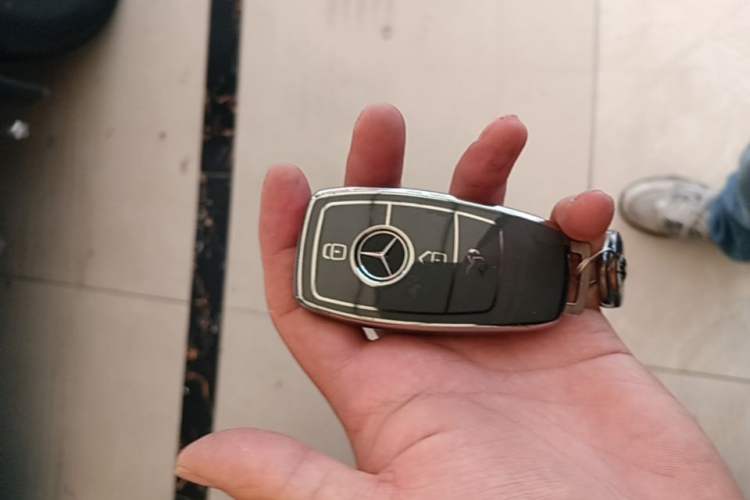 Used Mercedes-Benz GLC 2020 Facelift GLC 300 L 4MATIC Dynamic Edition Vehicle Key