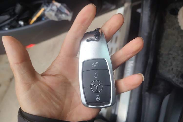 Used Mercedes-Benz GLC 2020 Facelift GLC 300 L 4MATIC Dynamic Edition Vehicle Key