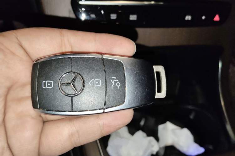 Used Mercedes-Benz GLC 2020 Facelift GLC 300 L 4MATIC Dynamic Edition Vehicle Key