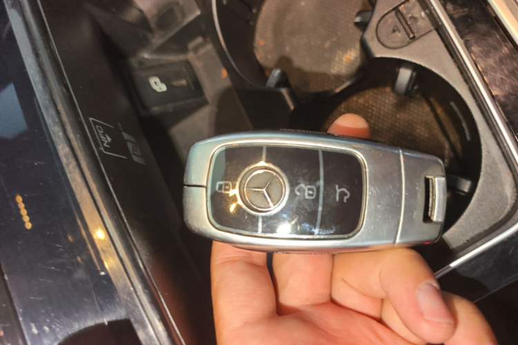 Used Mercedes-Benz GLC 2020 GLC 300 L 4MATIC Luxury Model Vehicle Key