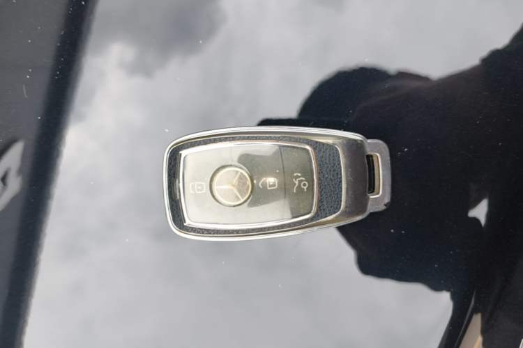 Used Mercedes-Benz GLC 2020 GLC 300 L 4MATIC Dynamic Edition Vehicle Key