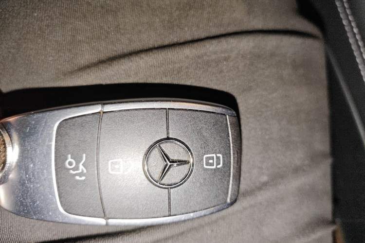 Used Mercedes-Benz GLC 2020 Facelift GLC 300 L 4MATIC Dynamic Edition Vehicle Key