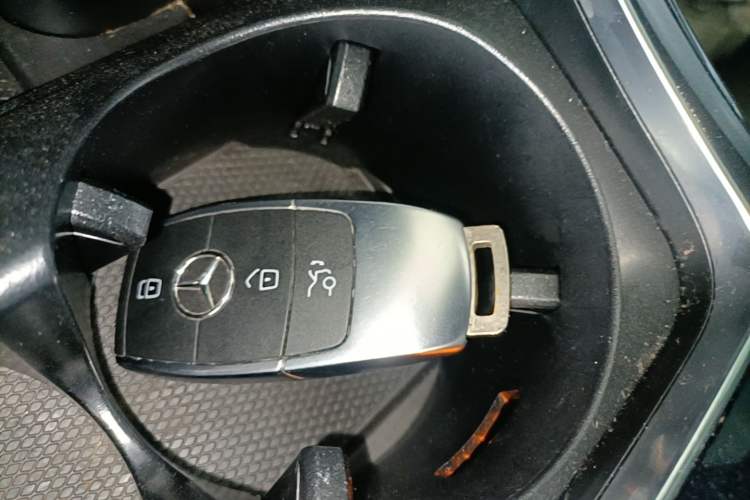 Used Mercedes-Benz GLC 2020 Facelifted GLC 260 L 4MATIC Dynamic Edition Vehicle Key